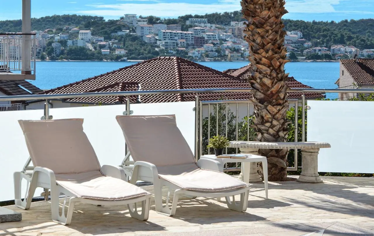 Villa Klaudia Trogir 0*,