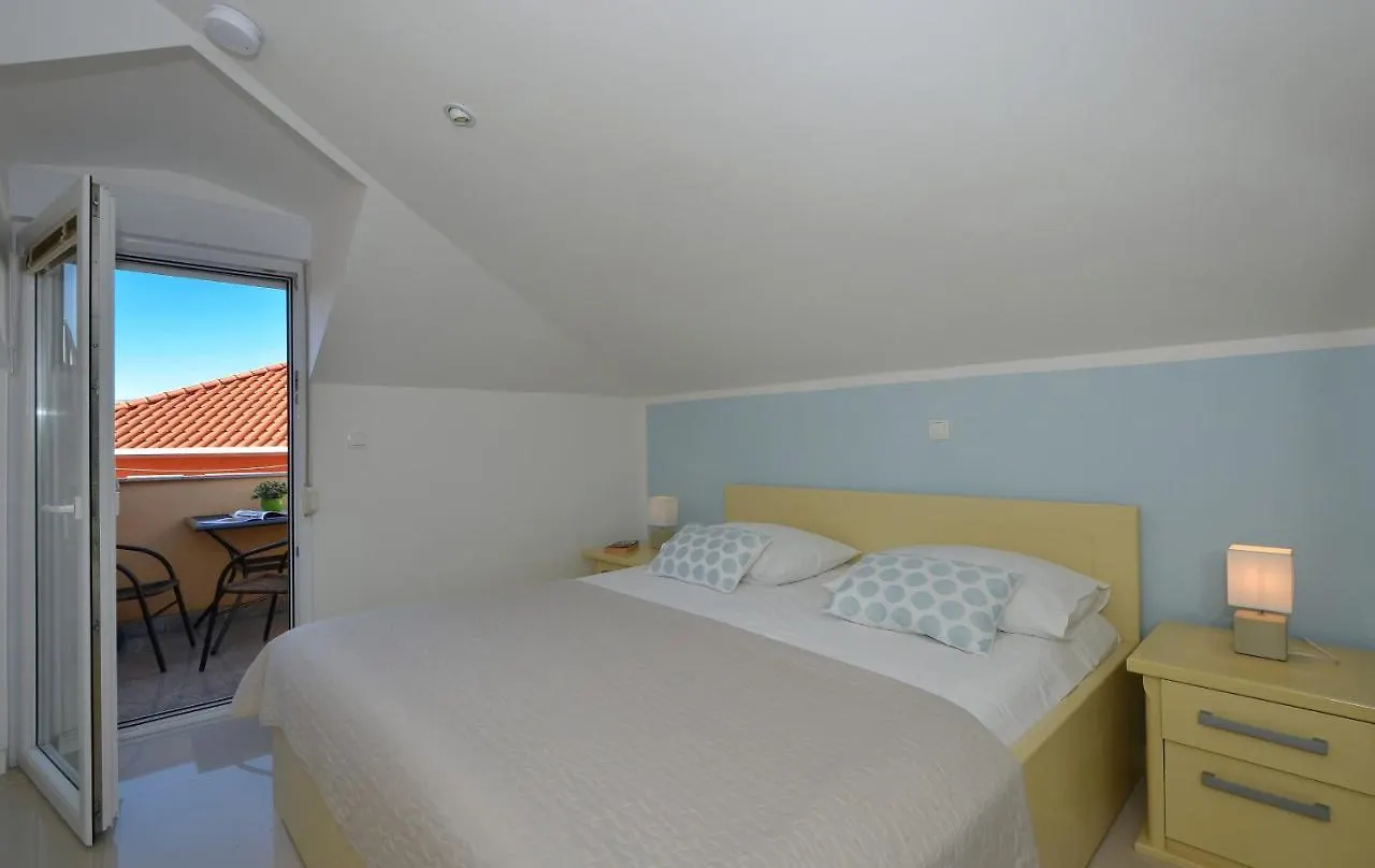 Villa Klaudia Trogir Apartment