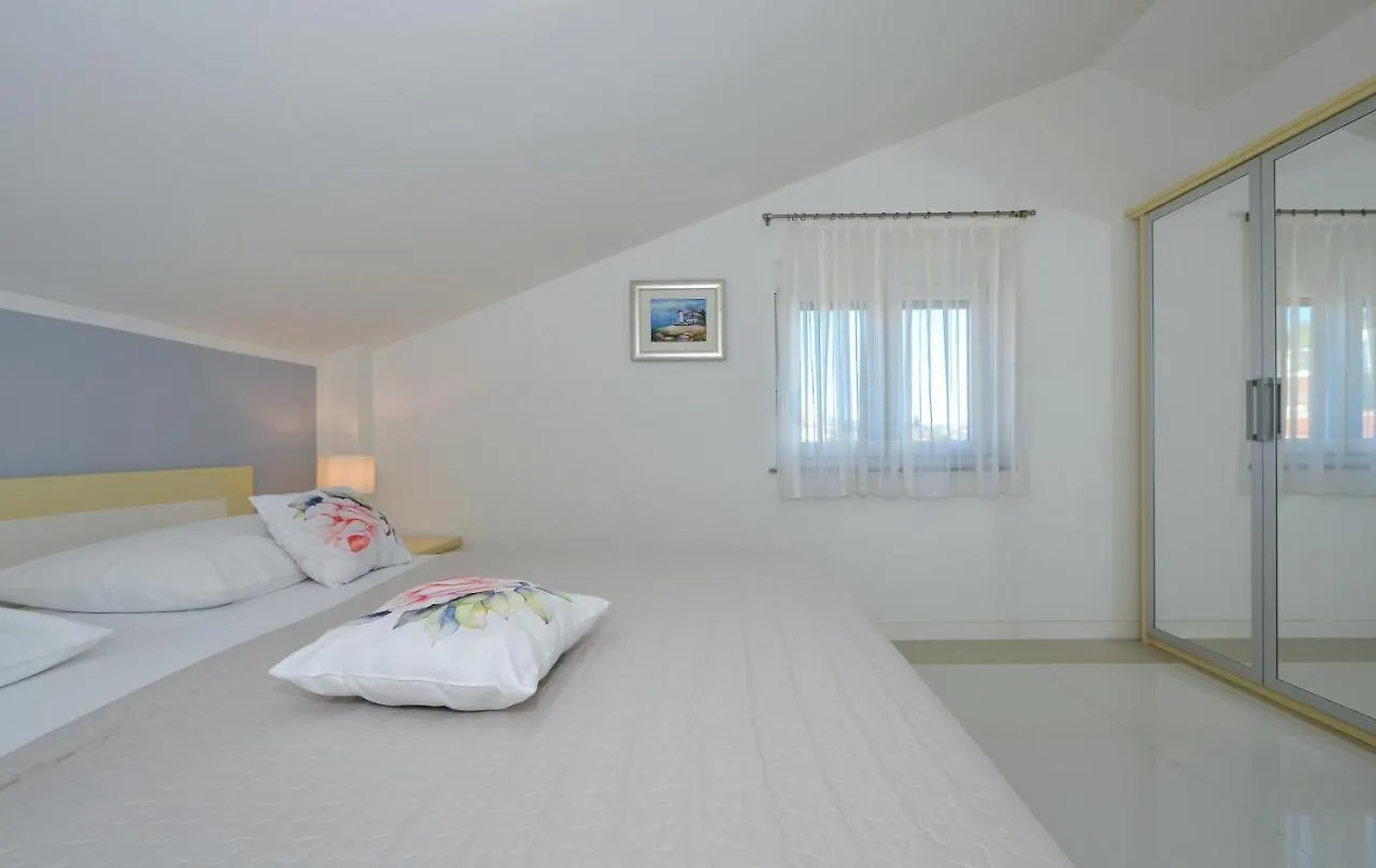 Villa Klaudia Trogir Apartment