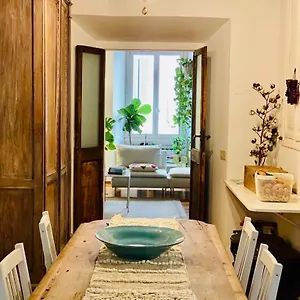 D-cube Intero Charming Monti Apartment Rome