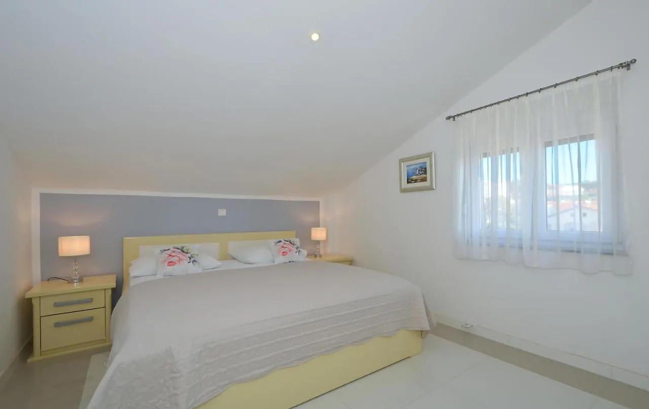 Villa Klaudia Trogir Apartment