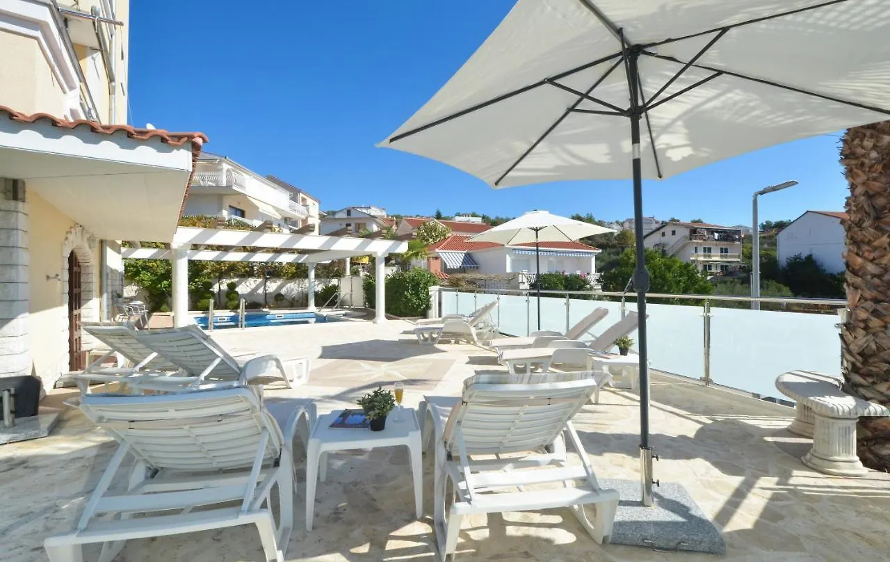Villa Klaudia Trogir Apartment