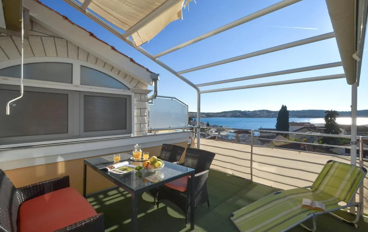 Villa Klaudia Apartman Trogir