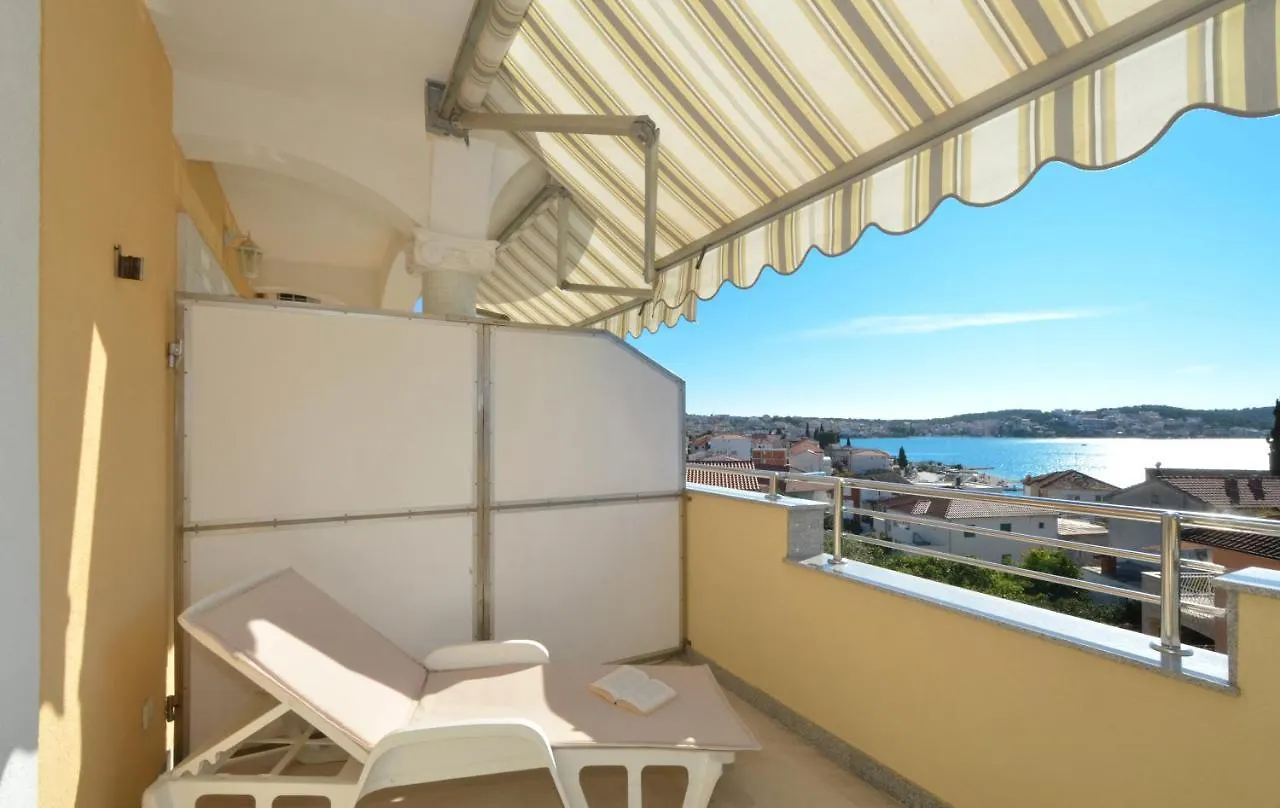 Villa Klaudia 0*, Trogir Croatia