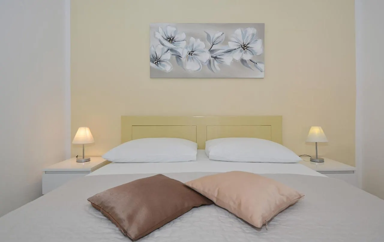 Villa Klaudia Trogir Apartment