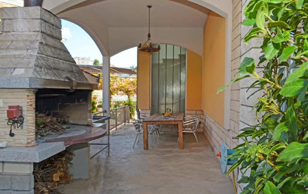 Apartment Villa Klaudia Trogir Croatia